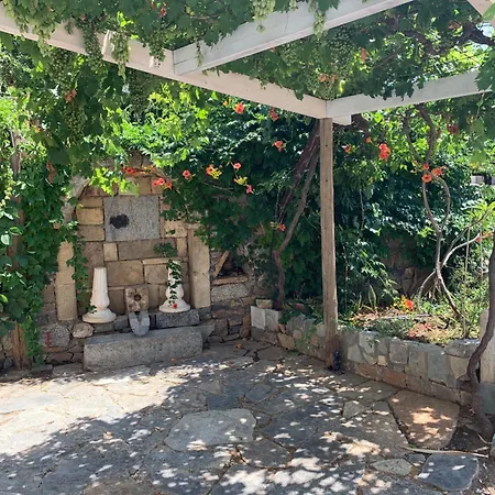 Gioma Garden Villas Istro Exterior photo