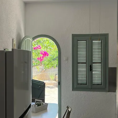 Gioma Garden Villas Istro Exterior photo
